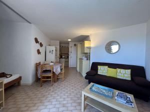 Sainte-Maxime: Appart 2 pièces, 5 couchages, vue Mer, Clim, Centre-ville - FR-1-226-515