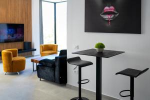 Santa Quaranta Apartment 1