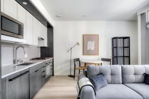 Pioneer Sq 1BR w WD Gym BBQ Sound view SEA-157