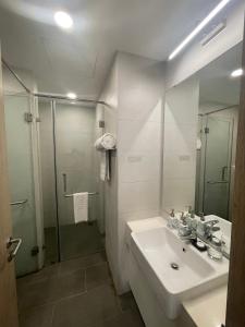 The First Stay Hotel