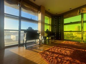 Luxury Family Beachfront Apartment