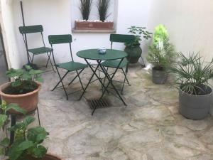 Appartements Plein Centre Historique, Plage a 2 Pas, 3 Etoiles, Appartement Renove, 1 Chambre - FR-1-4-671 : photos des chambres