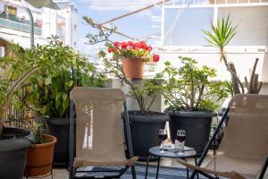 The House of Praxithea for 6 by Filos Inc