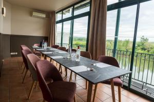 Hotels HOTEL restaurant COTE GARONNE le BALCON DES DAMES - Tonneins Marmande Agen - chambres climatisees : photos des chambres