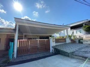 Happiness Homestay - Jemaluang