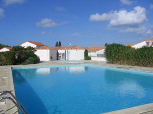 Maisons de vacances Maison Vendeenne avec Piscine Proche de la Plage et Commerces, Animaux Acceptes sur Demande - FR-1-476-28 : photos des chambres