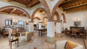 GUADO AL SOLE 26&4, Emma Villas