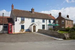 Full Moon Inn Rudge - Southwick