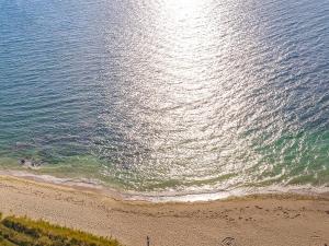 Appartement T3 avec Terrasse à 30m des Commerces et Plage à Ploemeur - FR-1-349-72