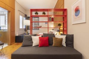 Vibrant apartment in Kolonaki area