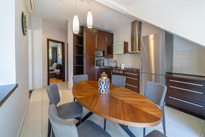 Grand Apt with air conditioning