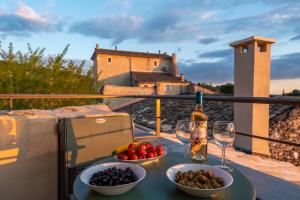 Maisons de vacances La Fontaine aux Fees : photos des chambres