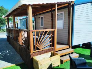 Maisons de vacances Mobil-home luxueux JA 51 : photos des chambres