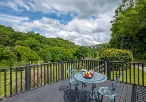 Clippity Clop - Ponsanooth