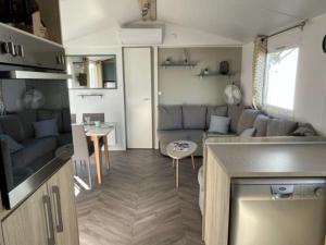 Maisons de vacances Mobil-home FO 72 a VIAS : photos des chambres