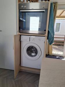 Maisons de vacances Mobil-home FO 72 a VIAS : photos des chambres