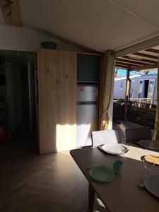 Maisons de vacances Mobil-home FO 72 a VIAS : photos des chambres