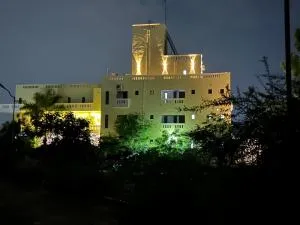 Hera at Blissful Haven-near to Aurovile Matrimandir - Vikravāndi