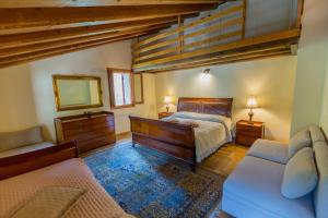 Casa sul Fiume County House