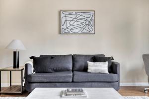 North Hollywood 1BR w gym pool near shops LAX-584