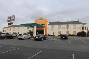 Howard Johnson by Wyndham Tifton GA I-75 - Cecil