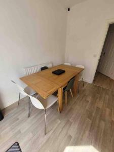 5 Bed Modern Cheltenham Town Centre Home