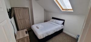 SELF CHECK IN APARTMENT in CENTRAL DONCASTER