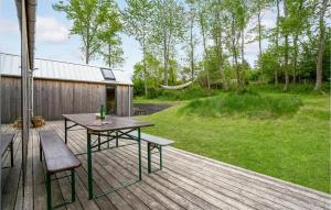 Awesome Home In Fårevejle With Kitchen
