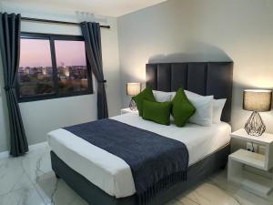 Knightsbridge Superior Apartments