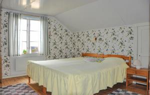 Awesome Home In Årjäng With Sauna