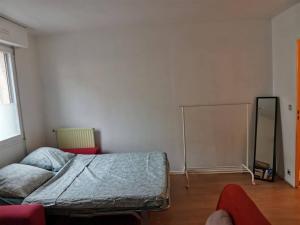 Appartements Studio chaleureux et confortable : photos des chambres