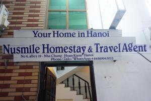 Nusmiles Hostel and Travel