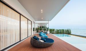 Sea Season Pool Villa Pattaya