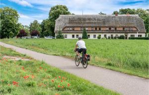 1 Bedroom Nice Apartment In Rechlin