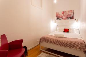 Cozy Lisbon Stay - 2 Min Walk from Av Liberdade