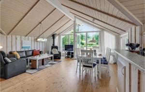 Three-Bedroom Holiday Home In Dannemare