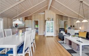 Three-Bedroom Holiday Home In Dannemare