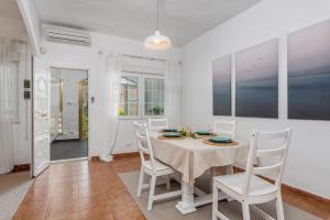 Beautiful house with sea views and private pool