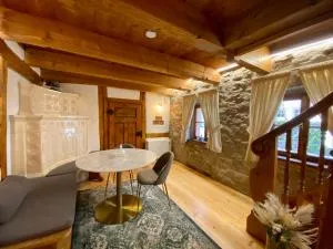 Mein MINI-HAUS - 2 Zimmer - Smart-TV - Stein & Holz - 施图普费里希