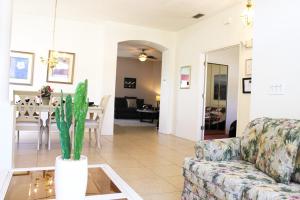 4 bedrooms pool home on golf course Fairways Estates