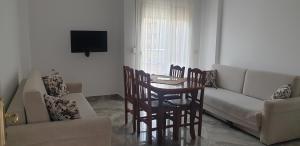 Vila Tirona