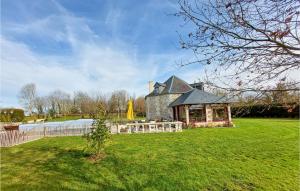 Maisons de vacances Beautiful Home In Morainville Jouvaux With Outdoor Swimming Pool, Wifi And 4 Bedrooms : photos des chambres