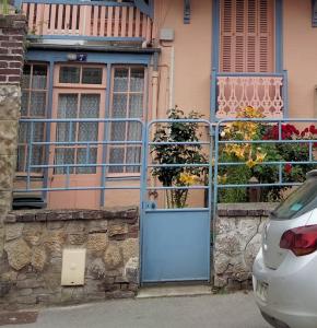 Appartements appartement Rez-de-chaussee avec exterieur, a 150m du centre, 4min de la plage. : photos des chambres