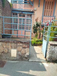 Appartements appartement Rez-de-chaussee avec exterieur, a 150m du centre, 4min de la plage. : photos des chambres