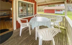 Stunning Home In Jälluntofta With Sauna - Långaryd