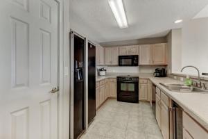 409 Ocean Park