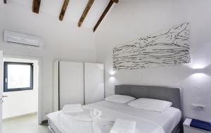 Luxury villa with a swimming pool Privlaka, Zadar - 18623