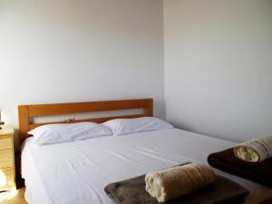 Seaside family friendly house with a swimming pool Cove Ladjin - Landjin, Pasman - 20399