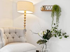 Spacious 2 Bed 2 Bath Apartment at South Brisbane