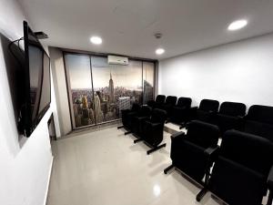 Hostal Lleras Calle 8